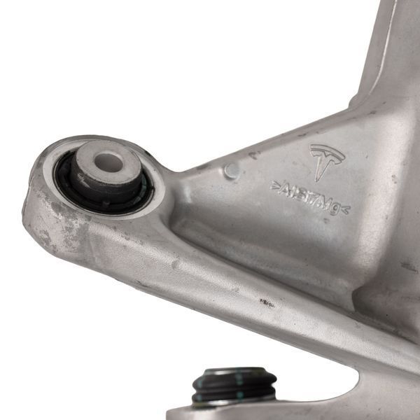 Поворотный кулак задний левый (цапфа) Tesla Model Y Juniper 2025- (2188411-10-D) 2977705041 фото