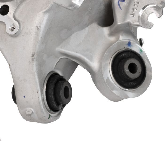 Поворотный кулак задний левый (цапфа) Tesla Model Y Juniper 2025- (2188411-10-D) 2977705041 фото