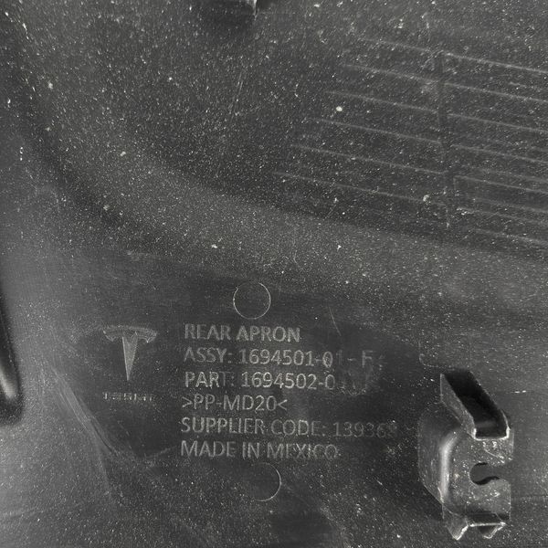 Пластик подкапотный задний Tesla Model 3 Highland 2024- (1694501-01-F) (оригинал, б/у) 3113694610 фото